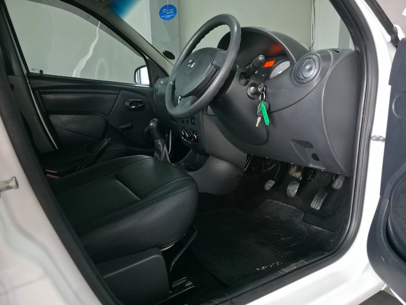 Nissan NP200 - Auto Investments Rustenburg - Image 19