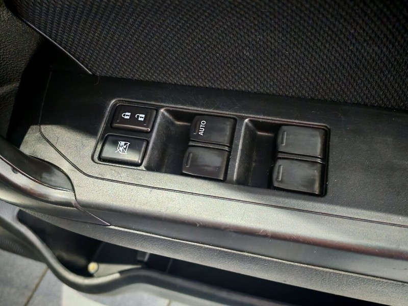 Suzuki Vitara - LisaCars - Image 15