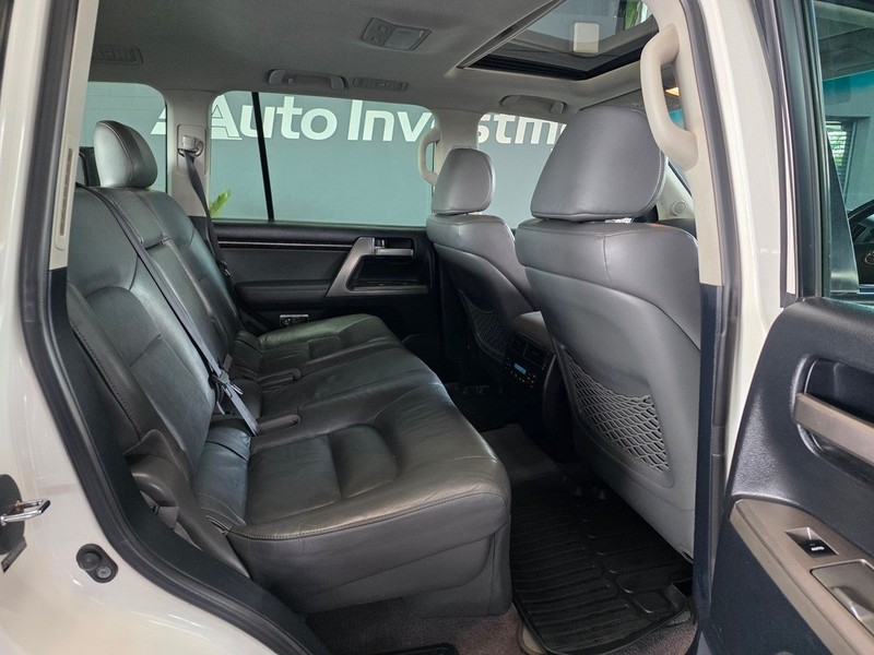 Toyota Land Cruiser - Auto Investments Montana - Image 7