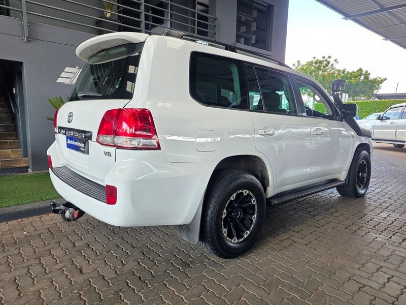 Toyota Land Cruiser - Auto Investments Montana - Image 5