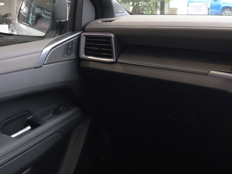 Volkswagen Amarok - Hatfield VW Rivonia - Image 11