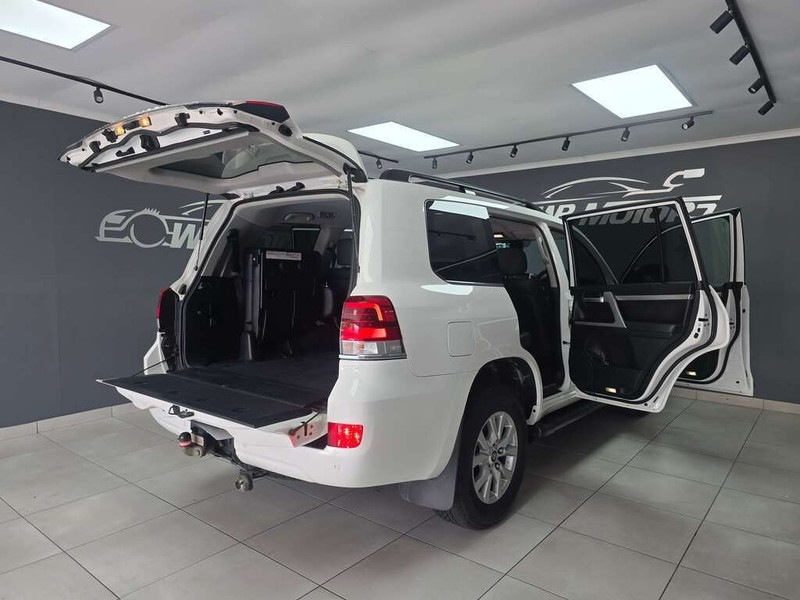 Toyota Land Cruiser - WP Motors - Image 10