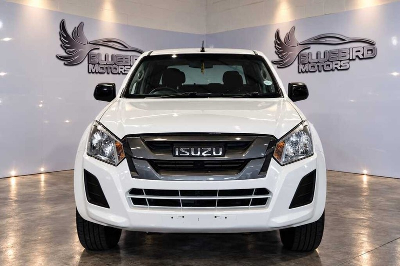 Isuzu D-Max - Bluebird Motors - Image 2