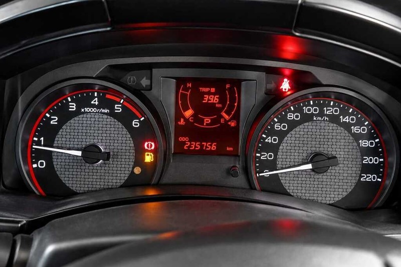 Isuzu D-Max - Bluebird Motors - Image 10
