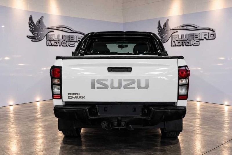 Isuzu D-Max - Bluebird Motors - Image 3
