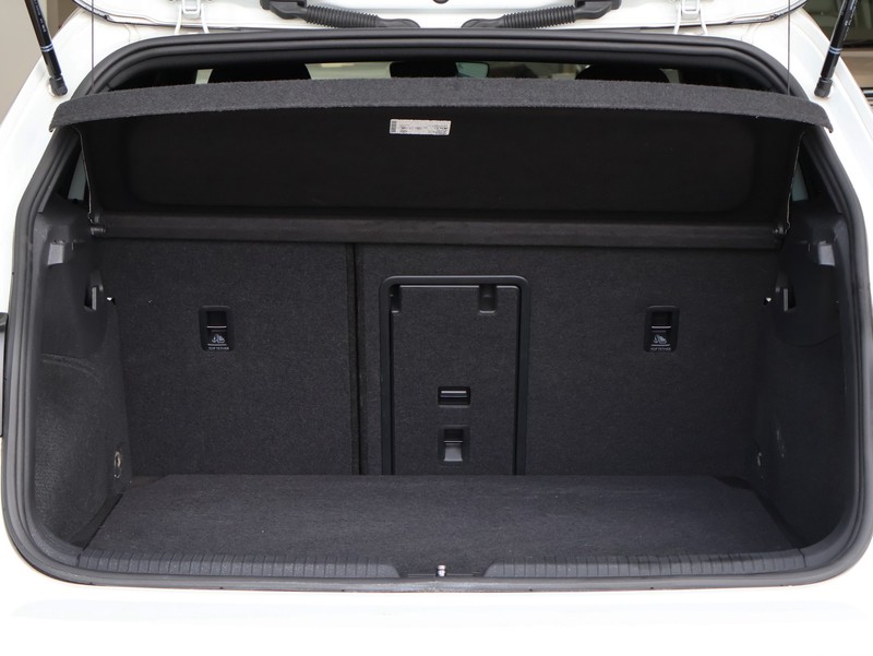 Volkswagen Golf - Hatfield VW Melrose Arch - Image 11
