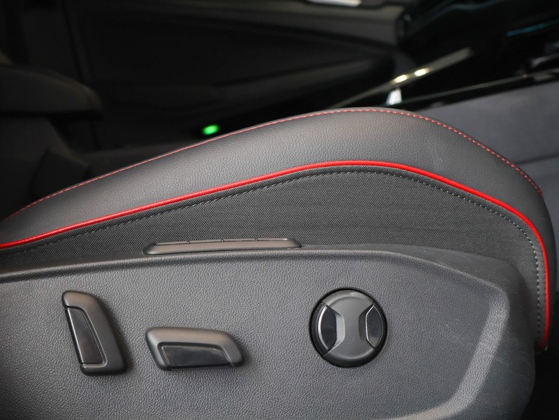 Volkswagen Golf - Hatfield VW Melrose Arch - Image 23