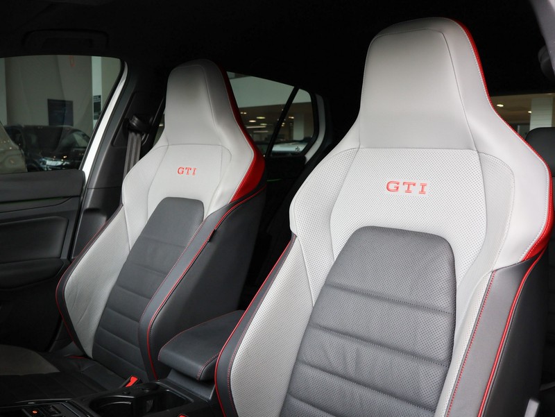 Volkswagen Golf - Hatfield VW Melrose Arch - Image 13