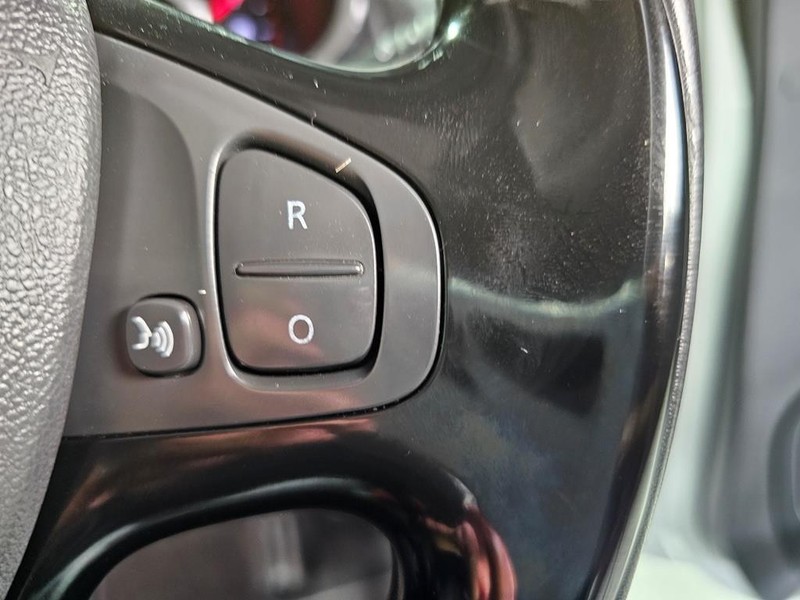 Renault Clio - Mit Mak Motors - Image 16