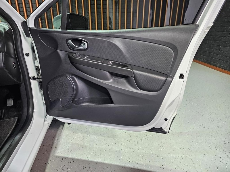 Renault Clio - Mit Mak Motors - Image 7