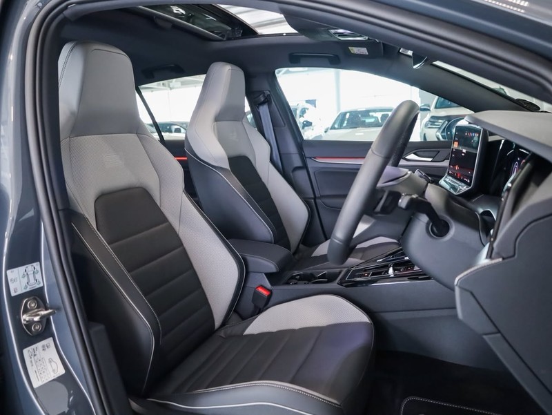 Volkswagen Golf - Hatfield VW Bryanston - Image 13