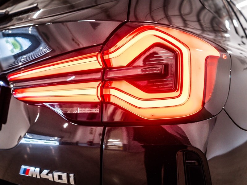 BMW X3 - Chery Waterfall - Image 3