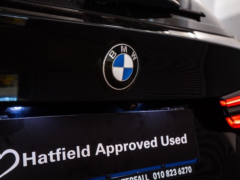 BMW X3 - Chery Waterfall - Image 9