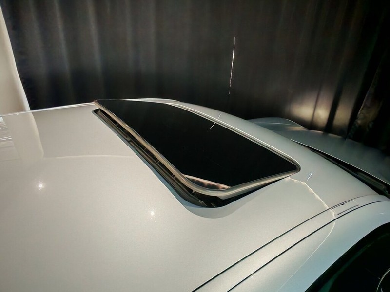 Porsche Panamera - LisaCars - Image 12