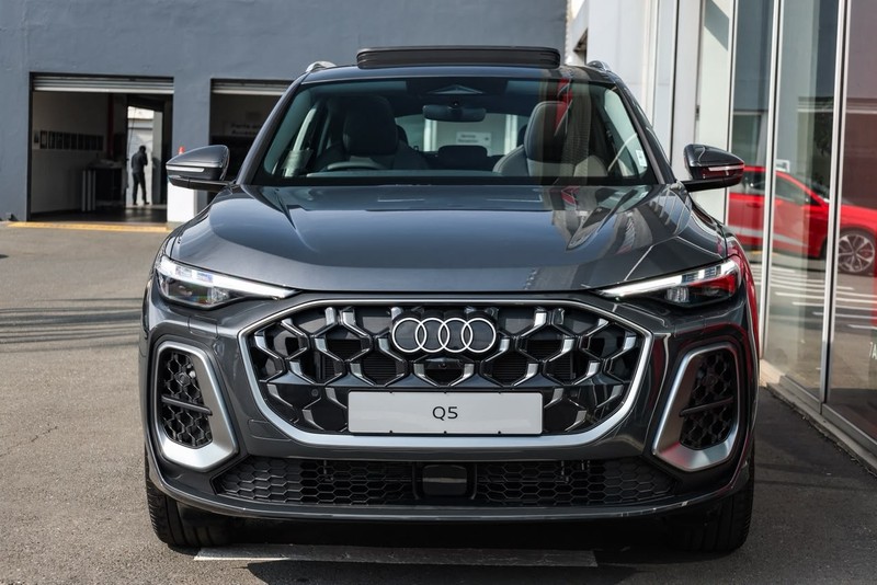 Audi Q5 - Audi Centre Hatfield - Image 2