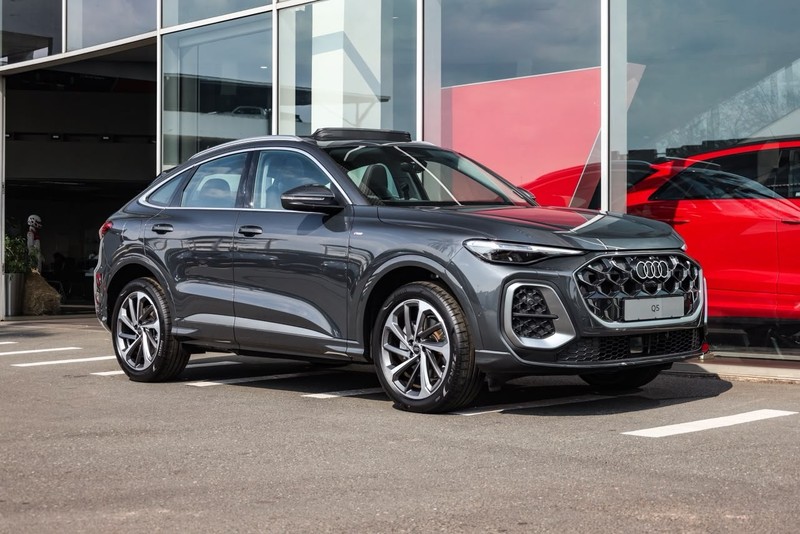Audi Q5 - Audi Centre Hatfield - Image 1