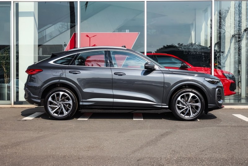 Audi Q5 - Audi Centre Hatfield - Image 7