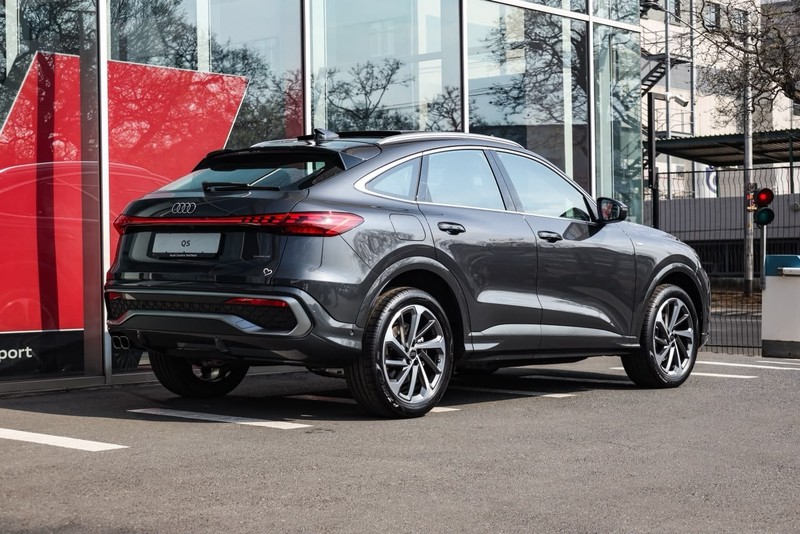 Audi Q5 - Audi Centre Hatfield - Image 6