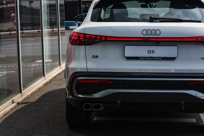 Audi Q5 - Audi Centre Hatfield - Image 11