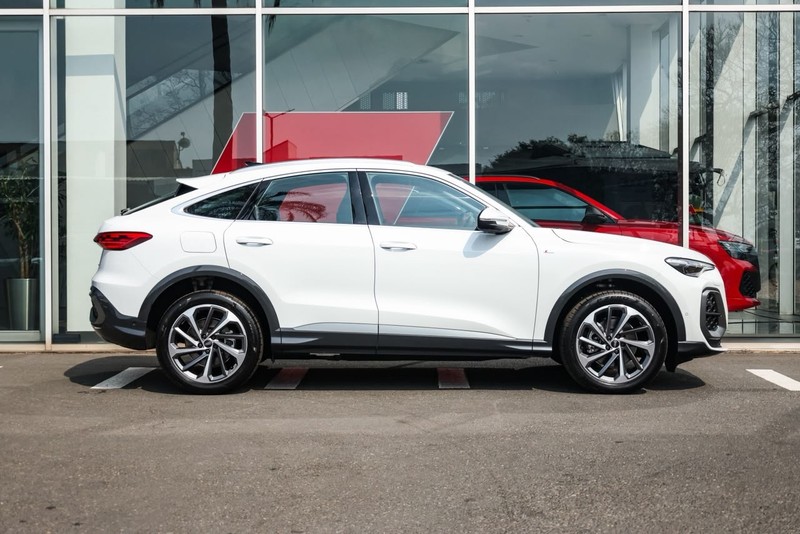Audi Q5 - Audi Centre Hatfield - Image 5