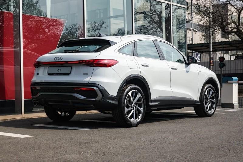 Audi Q5 - Audi Centre Hatfield - Image 7