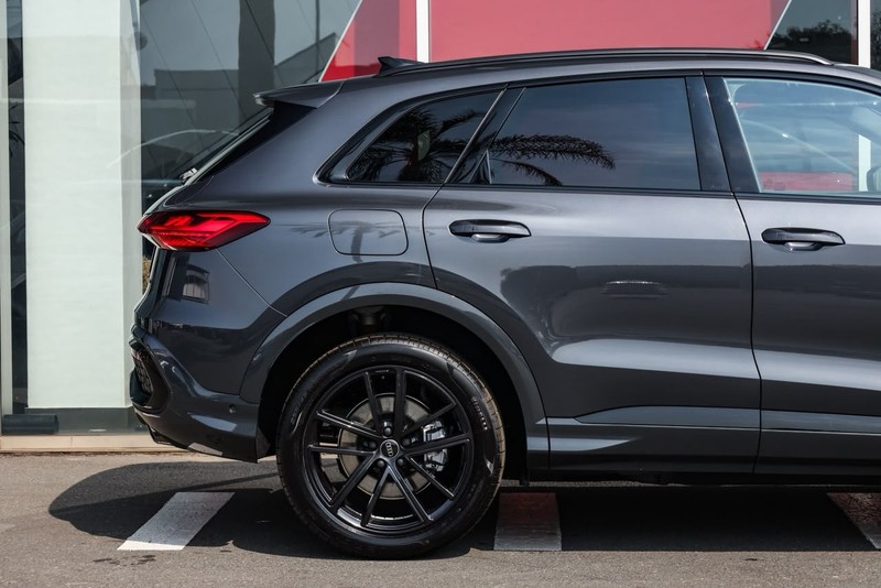 Audi Q5 - Audi Centre Hatfield - Image 4