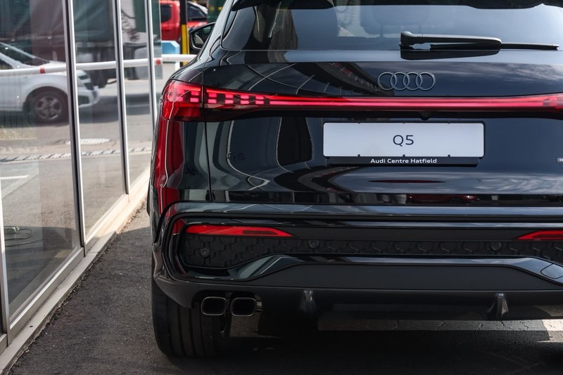 Audi Q5 - Audi Centre Hatfield - Image 7