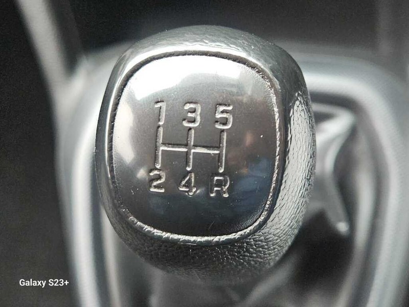 Hyundai i10 - Authentique Autos - Image 12