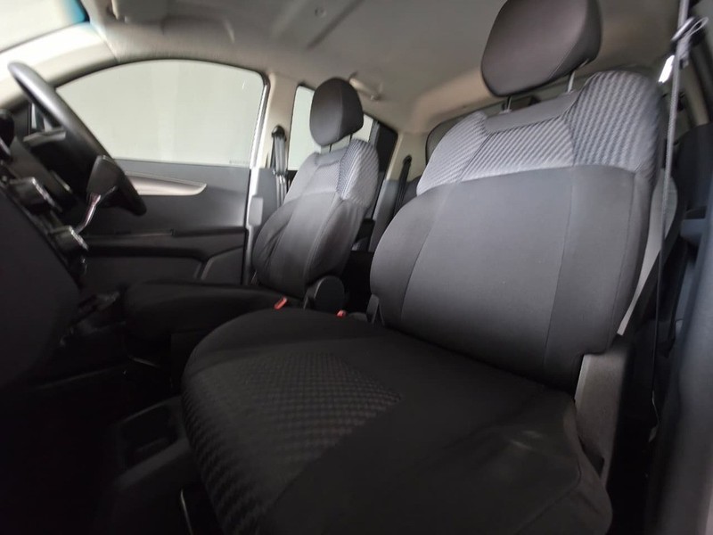 Mahindra KUV100 - Auto Investments Rustenburg - Image 8