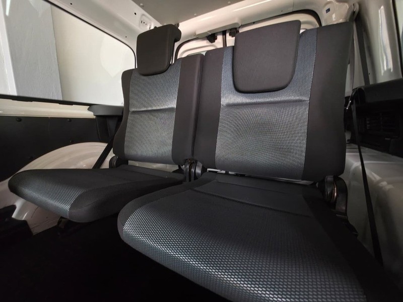 Volkswagen Caddy - Auto Investments Rustenburg - Image 11
