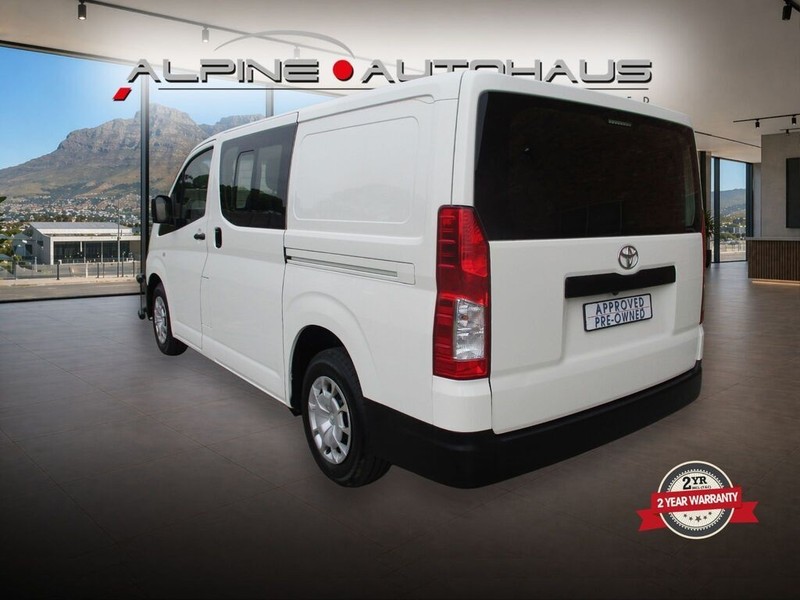 Toyota Quantum - Alpine Autohaus - Image 14