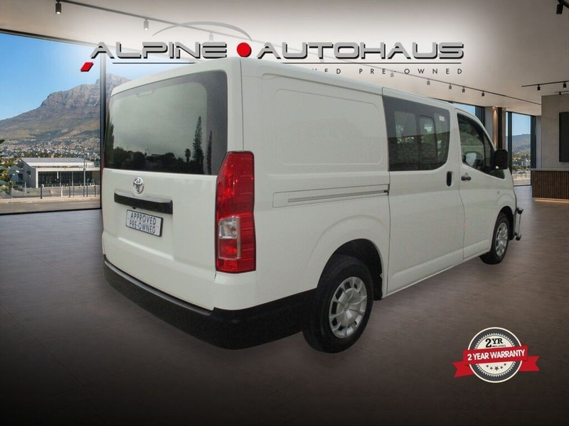 Toyota Quantum - Alpine Autohaus - Image 13