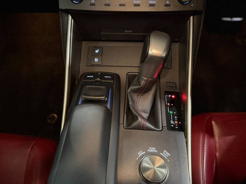 Lexus IS - Bakwena Auto Sales - Image 16