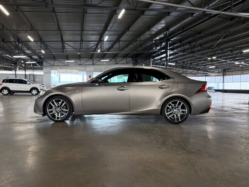 Lexus IS - Bakwena Auto Sales - Image 5