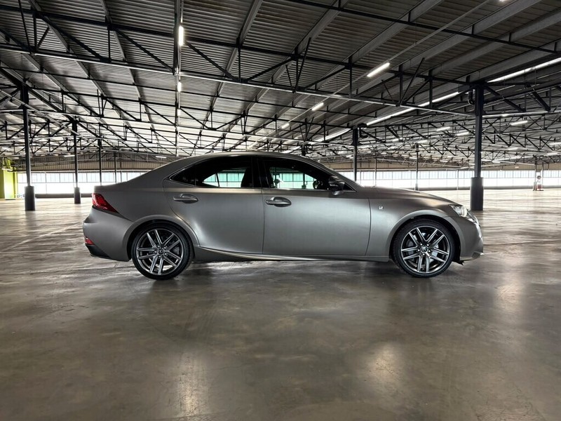 Lexus IS - Bakwena Auto Sales - Image 10