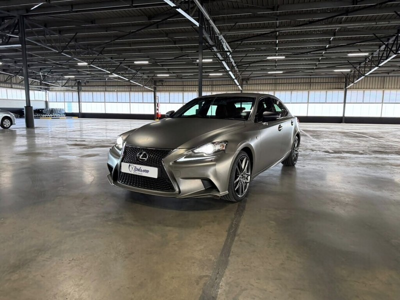 Lexus IS - Bakwena Auto Sales - Image 4
