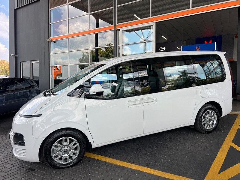 Hyundai Staria - Top Gear Auto - Image 2