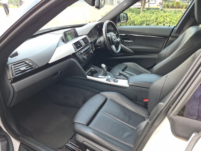 BMW 3 Series - Nic Bottari Toyota - Image 5