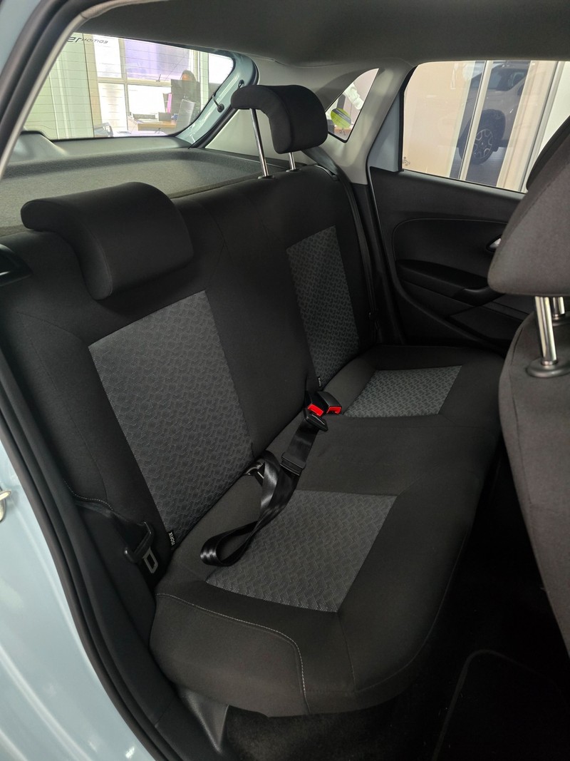 Volkswagen Polo Vivo - Hatfield VW Northcliff - Image 9