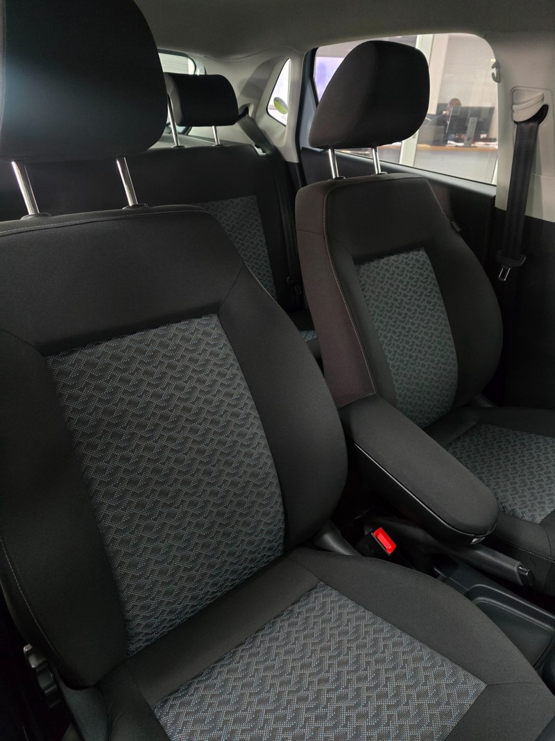 Volkswagen Polo Vivo - Hatfield VW Northcliff - Image 12