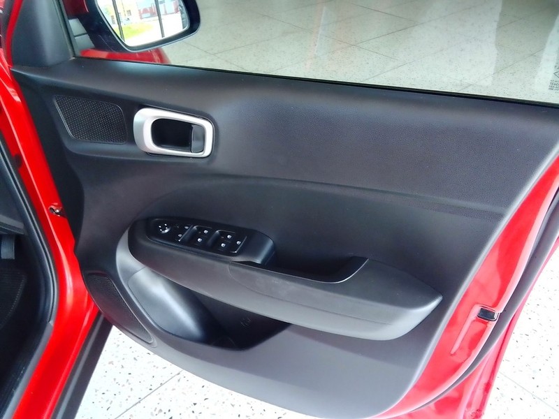 Hyundai Venue - Markon Motors - Image 9