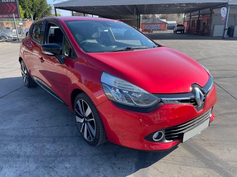 Renault Clio - Mit Mak Motors - Image 3