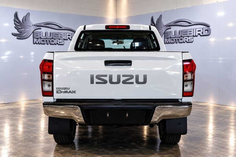 Isuzu D-Max - Bluebird Motors - Image 4