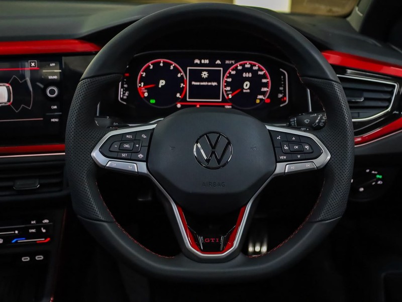 Volkswagen Polo - Hatfield VW Bryanston - Image 13