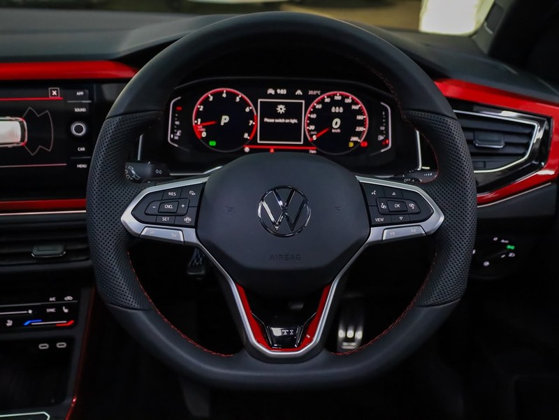 Volkswagen Polo - Hatfield VW Bryanston - Image 12