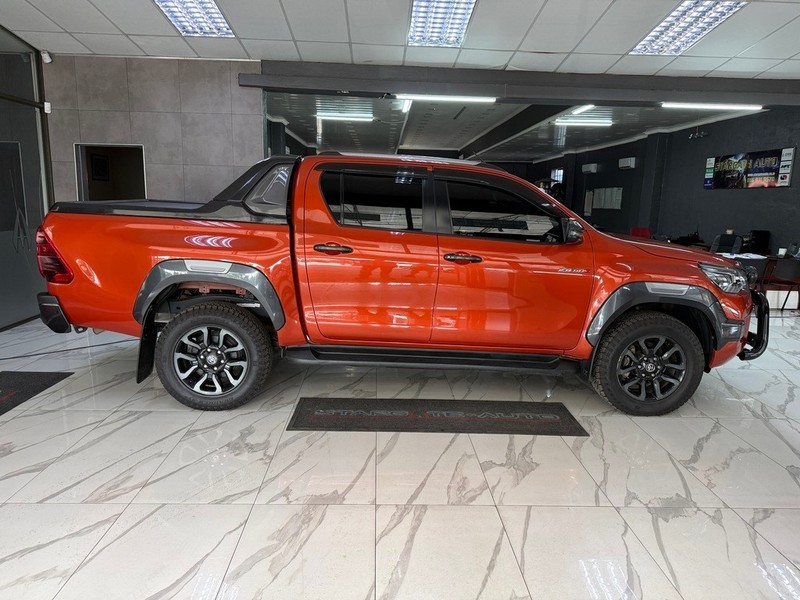 Toyota Hilux - Stargate Auto - Image 5