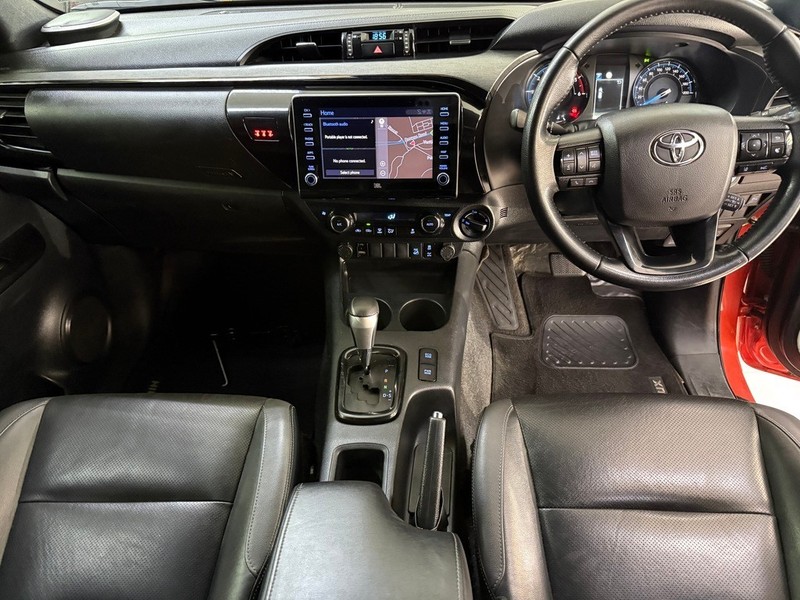 Toyota Hilux - Stargate Auto - Image 9