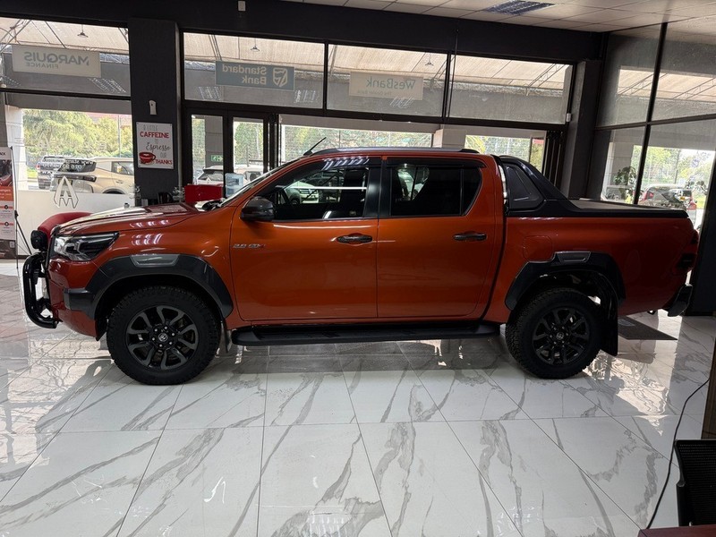 Toyota Hilux - Stargate Auto - Image 4