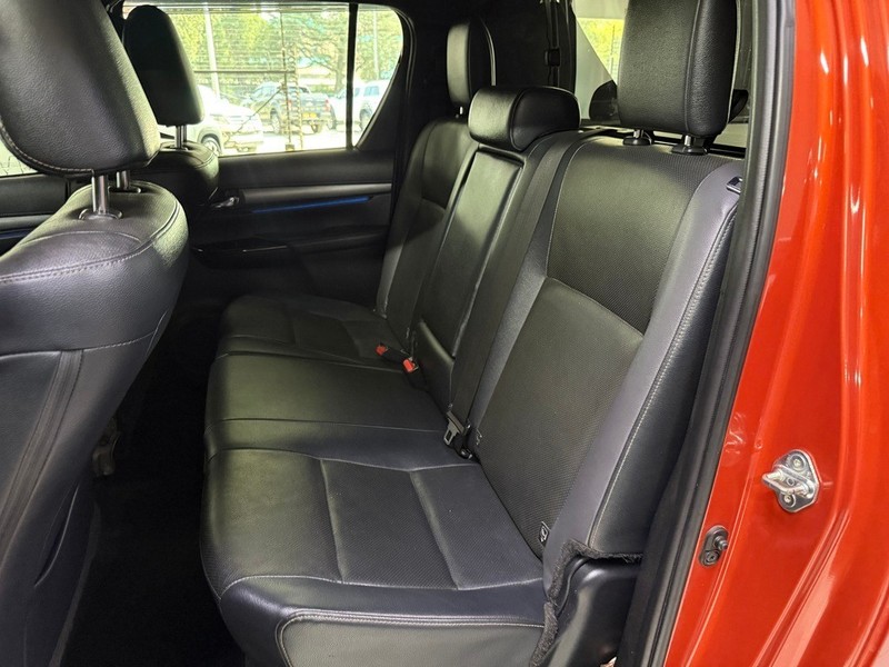 Toyota Hilux - Stargate Auto - Image 11