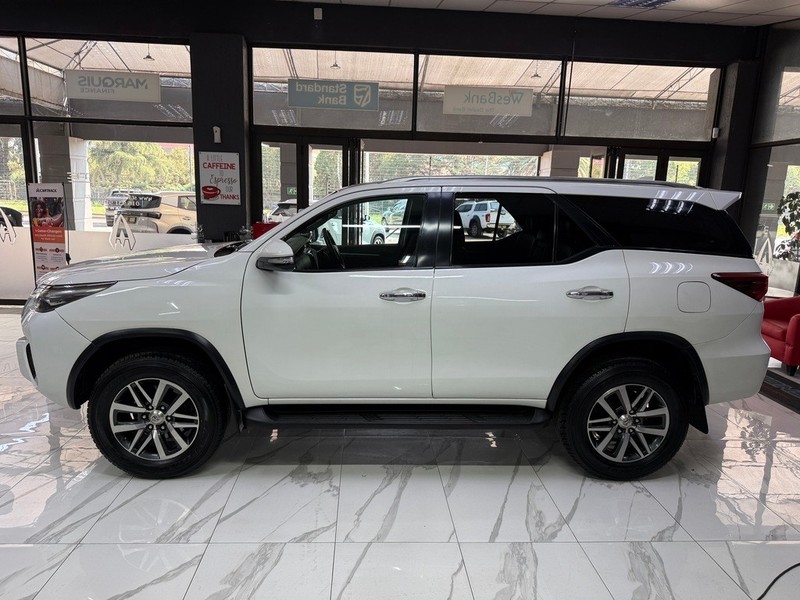 Toyota Fortuner - Stargate Auto - Image 4